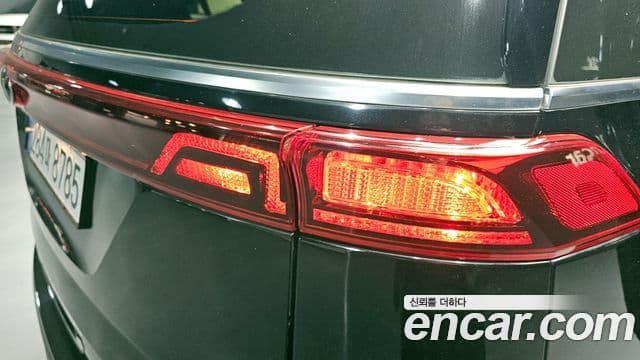 Kia Carnival 2021 — Photo 10/30