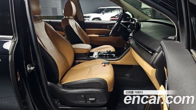 Kia Carnival 2021 — Photo 29/30