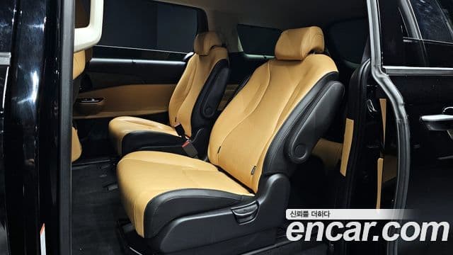 Kia Carnival 2021 — Photo 19/30