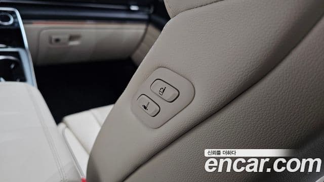 Genesis GV80 2020 — Photo 12/41