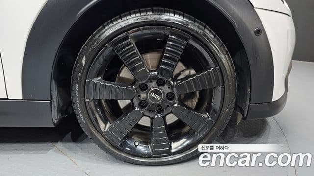 Mini Cooper S Convertible 2023 — Photo 11/35