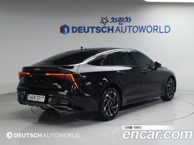 Kia K5 2023 — ფოტო 1/20