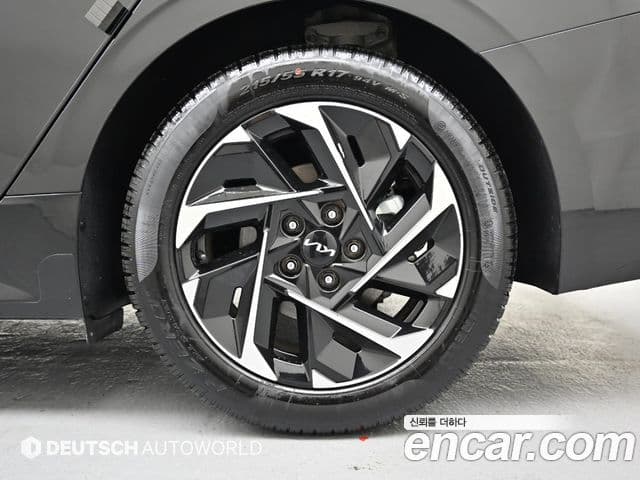 Kia K5 2023 — ფოტო 4/20