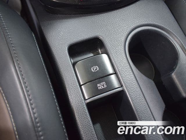 Kia Seltos 2020 — ფოტო 6/20