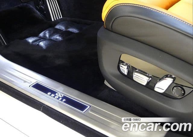 Rolls-Royce Ghost 2025 — Şəkil 8/20