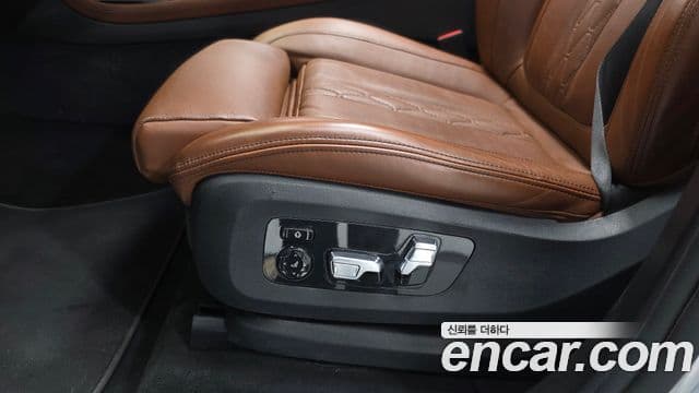 BMW X7 2024 — Şəkil 9/33