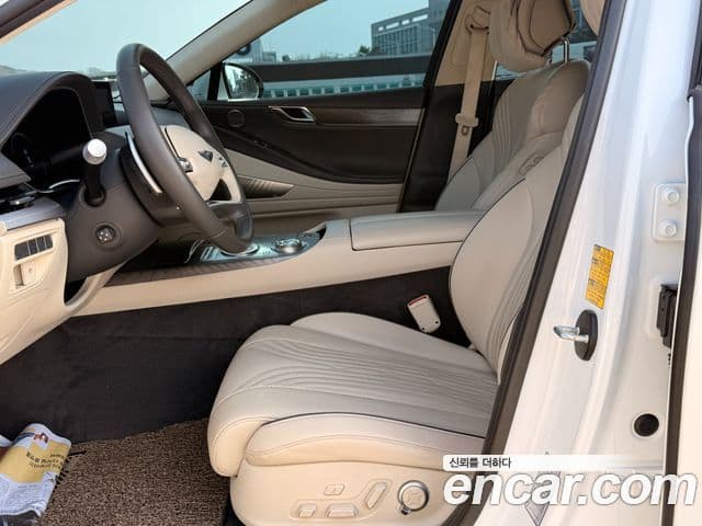 Genesis Electrified G80 2021 — Şəkil 9/20