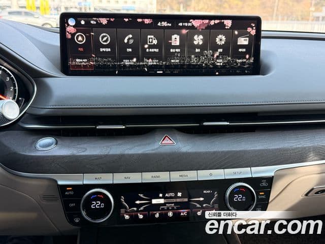 Genesis Electrified G80 2021 — Şəkil 13/20