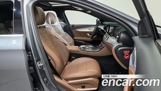 Mercedes-Benz E-Class 2019 — Şəkil 11/20
