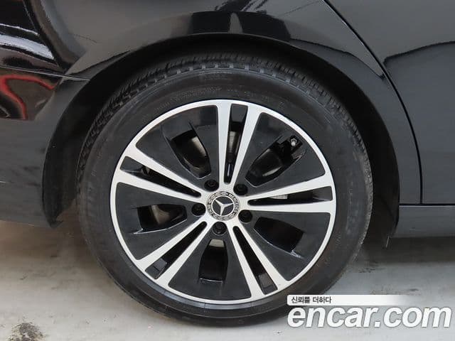 Mercedes-Benz E-Class 2020 — Şəkil 20/20