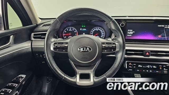 Kia K5 2021 — Фото 13/20
