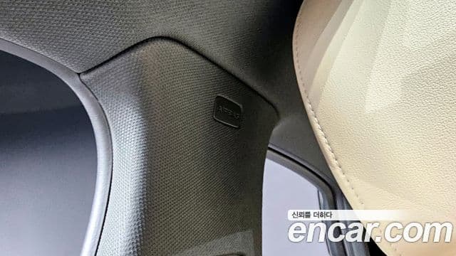 Audi A4 2021 — Photo 25/37