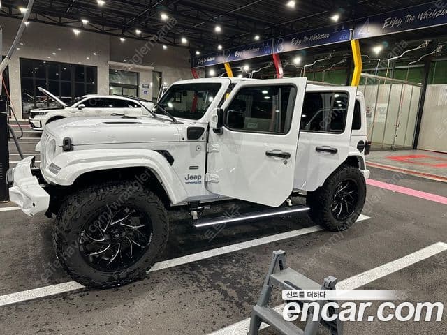 Jeep Wrangler 2022 — Şəkil 2/9