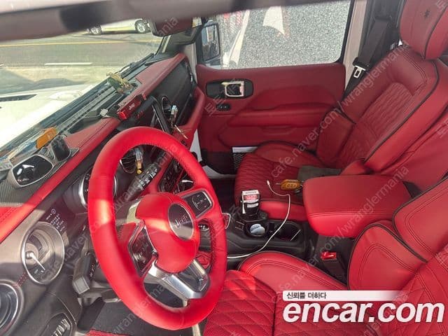 Jeep Wrangler 2022 — Şəkil 7/9