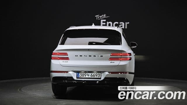 Genesis GV80 2021 — ფოტო 4/20