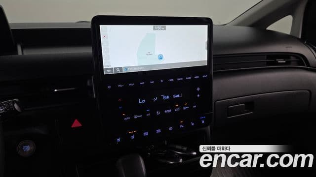 Hyundai Staria 2025 — ფოტო 17/20