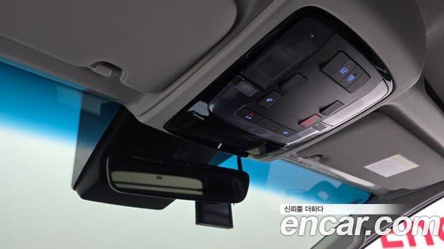 Hyundai Staria 2025 — ფოტო 19/20