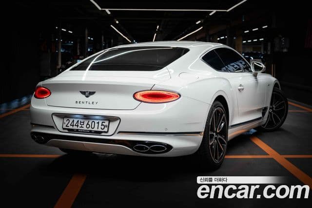 Bentley Continental GT 2023 — Şəkil 4/10