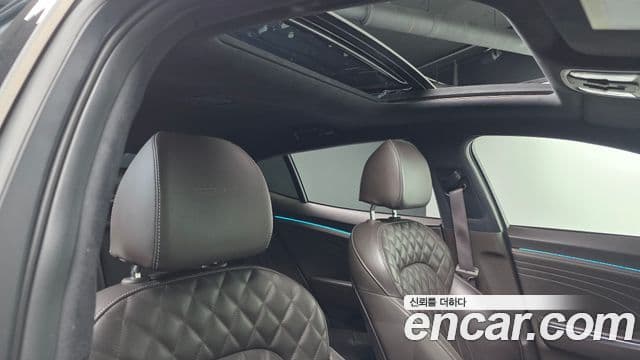 Kia Stinger 2021 — Şəkil 16/20