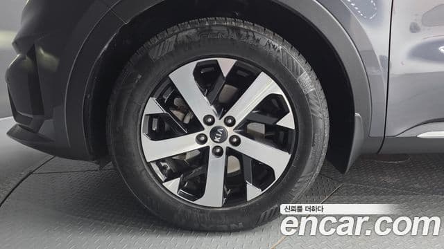 Kia Sorento 2020 — ფოტო 5/20