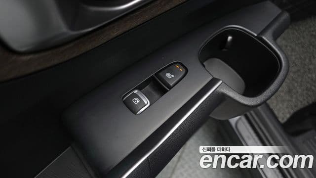 Kia Sorento 2020 — ფოტო 19/20