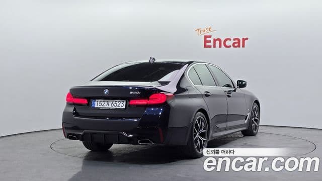 BMW 5 Series 2022 — Şəkil 2/20