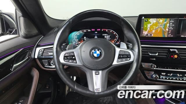 BMW 5 Series 2022 — Şəkil 13/20