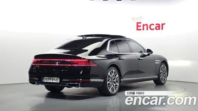 Genesis G90 2023 — Şəkil 2/20