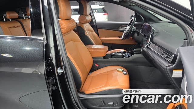 Kia Sportage 2023 — ფოტო 19/20
