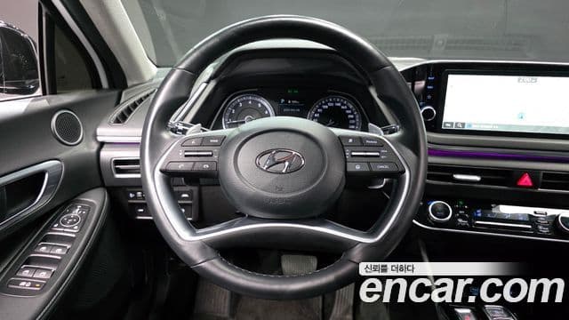 Hyundai Sonata 2021 — ფოტო 13/20