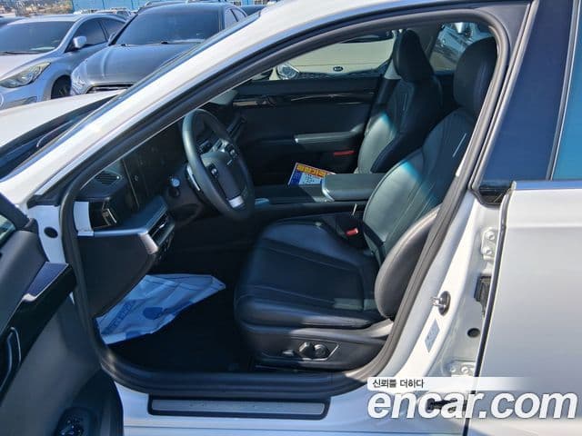 Hyundai Grandeur 2023 — ფოტო 15/20