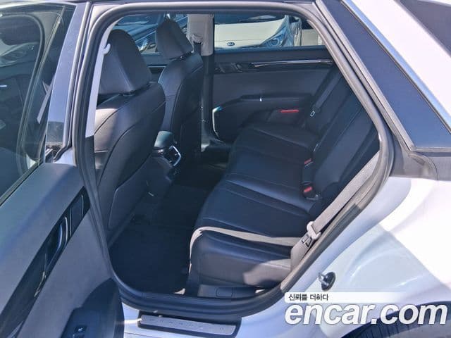 Hyundai Grandeur 2023 — ფოტო 16/20