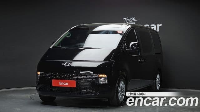 Hyundai Staria 2023 — ფოტო 1/20