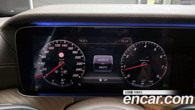 Mercedes-Benz E-Class 2019 — ფოტო 8/20