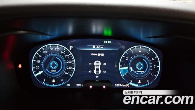 Genesis G70 2022 — ფოტო 8/20