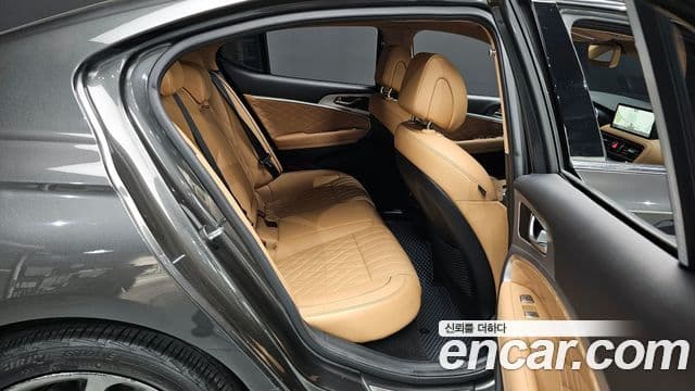 Genesis G70 2022 — ფოტო 11/20