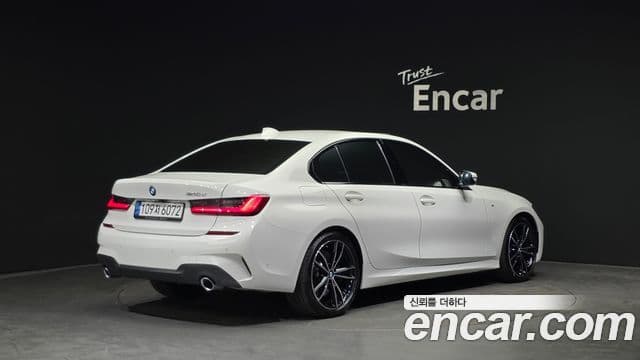 BMW 3 Series 2022 — ფოტო 2/20