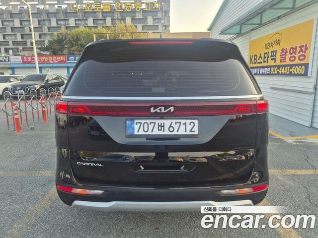 Kia Carnival 2022 — Фото 4/18