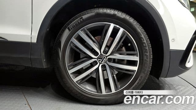 Volkswagen Tiguan Allspace 2024 — Photo 2/36