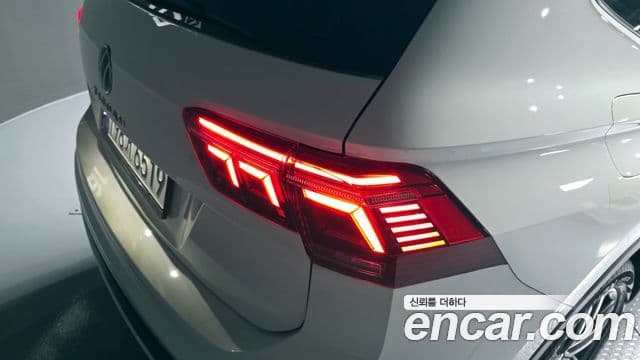 Volkswagen Tiguan Allspace 2024 — Photo 14/36