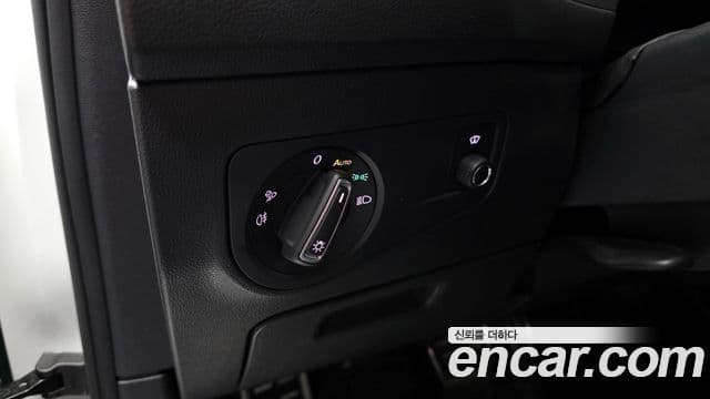 Volkswagen Tiguan Allspace 2024 — Photo 8/36