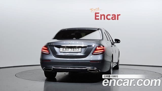 Mercedes-Benz E-Class 2018 — Şəkil 4/20