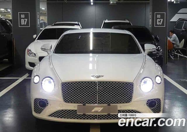 Bentley Continental GT 2018 — фото 2 из 18