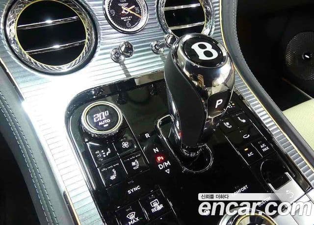 Bentley Continental GT 2018 — ფოტო 8/18