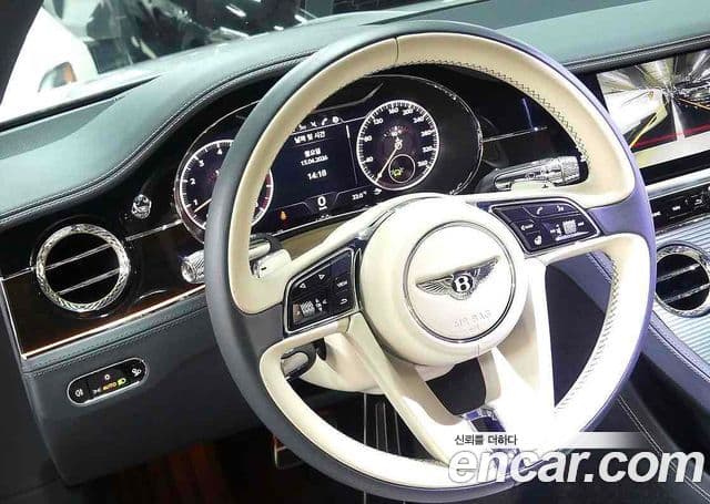 Bentley Continental GT 2018 — ფოტო 9/18