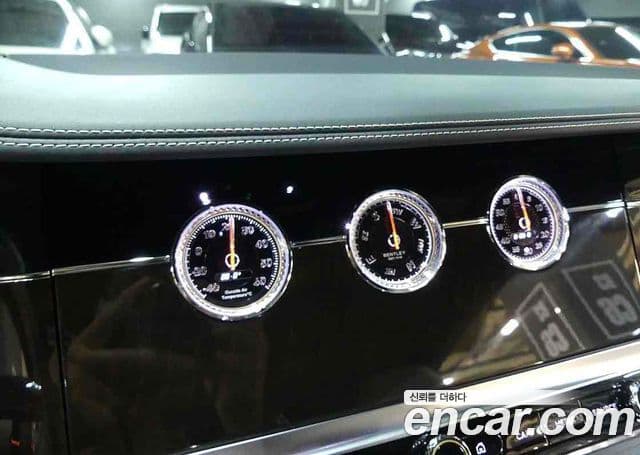 Bentley Continental GT 2018 — фото 11 из 18