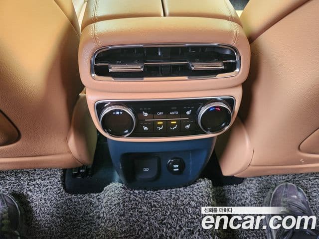 Genesis GV80 2020 — Şəkil 16/18