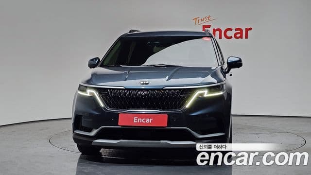 Kia Carnival 2021 — ფოტო 3/20