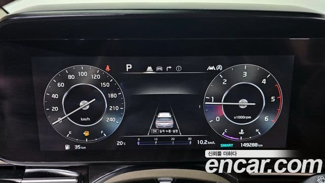 Kia Carnival 2021 — ფოტო 8/20