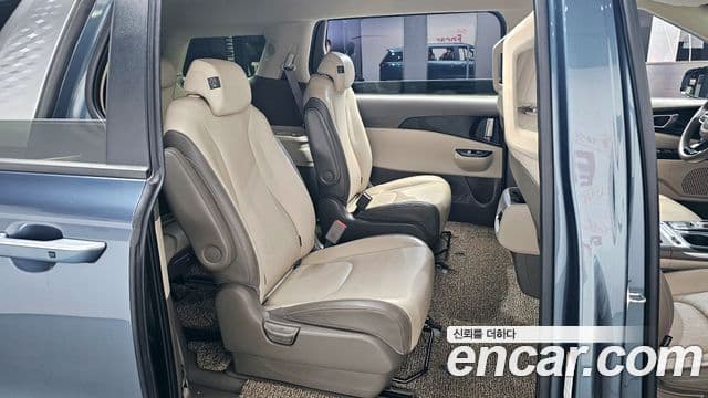 Kia Carnival 2021 — ფოტო 11/20